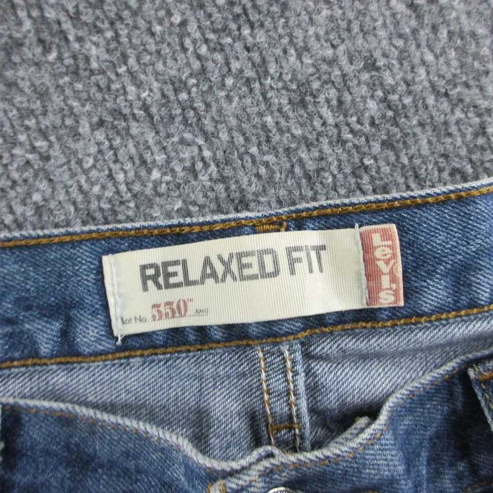 Levis 550 Jeans Mens 38x32 Blue Relaxed Tapered Medium Wash Denim Workwear Pants